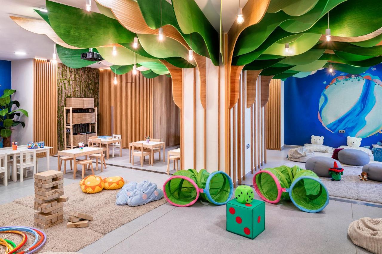 Melia Sol Y Nieve Hotel Сиера Невада Екстериор снимка