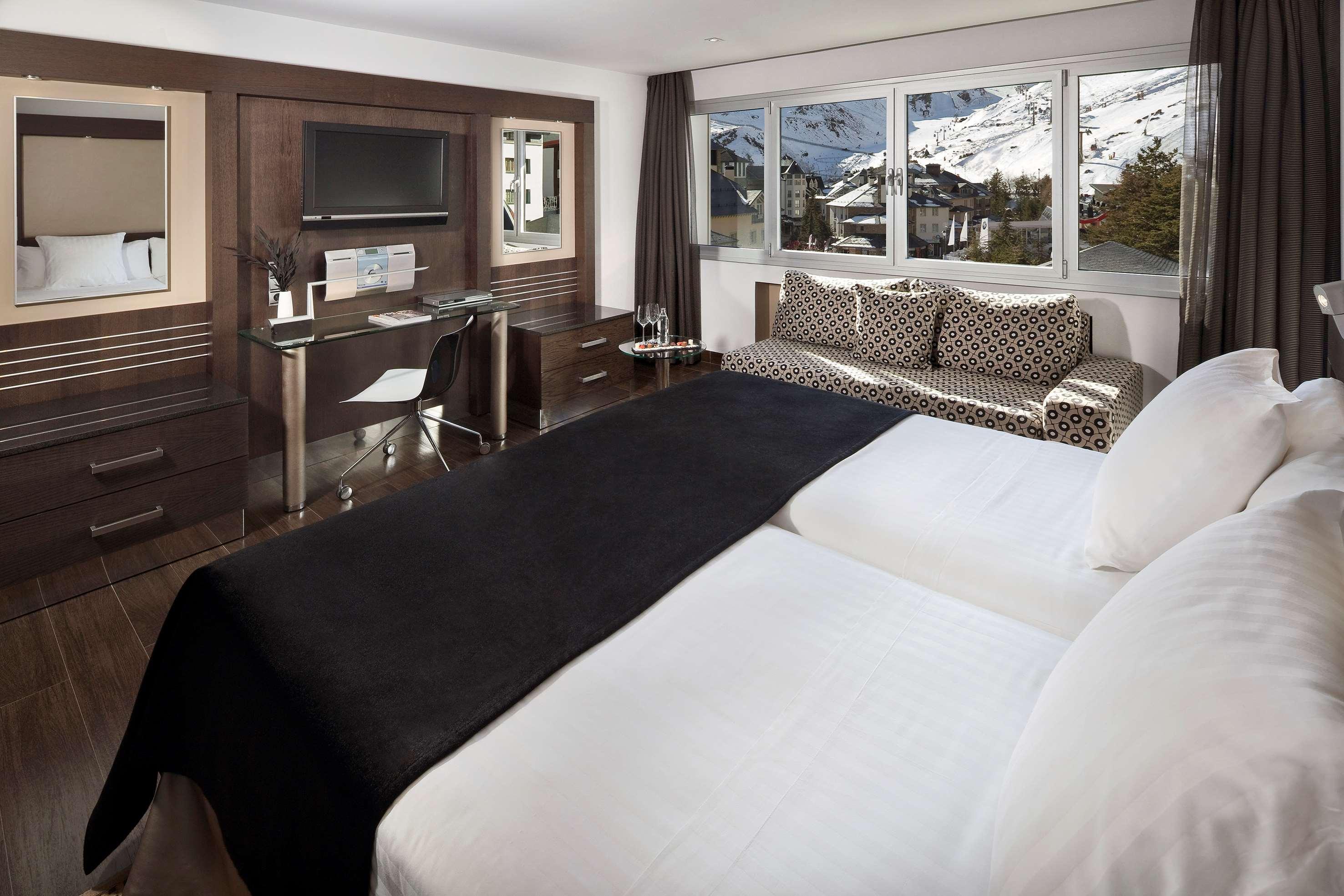 Melia Sol Y Nieve Hotel Сиера Невада Екстериор снимка